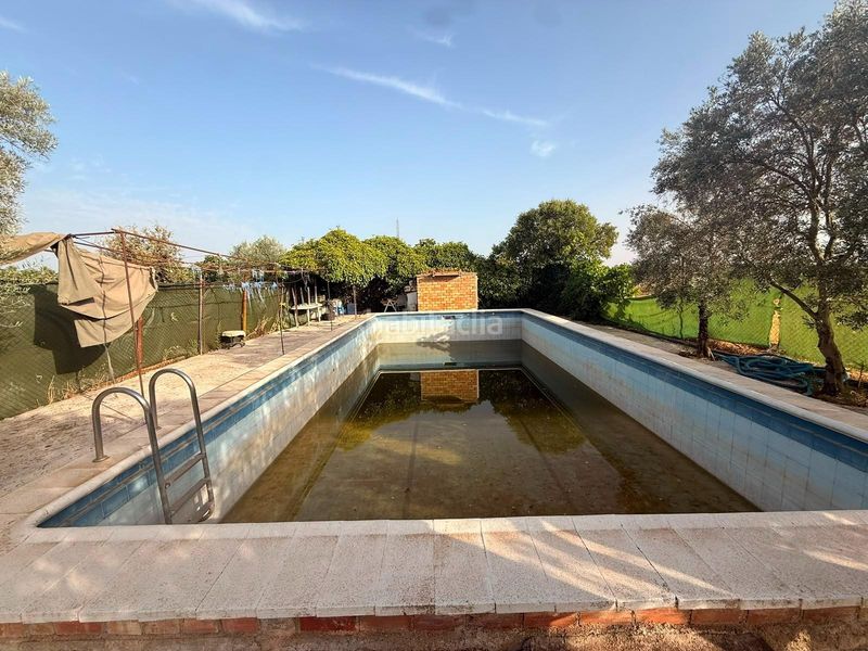 Foto b4fe7a23-a530-400d-ad63-236433277d38. Terreny residencial a Carlota (La)
