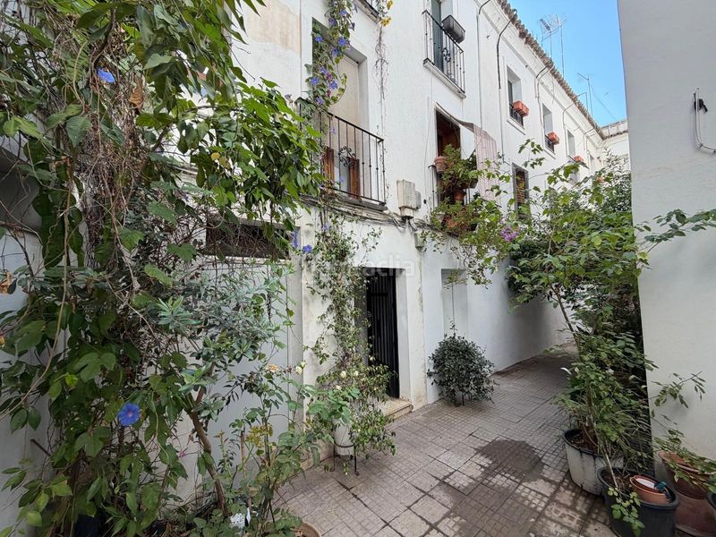 Foto cc369056-30e0-49a2-b4d8-5c7234779508. Piso en calle lucano 17 vive o invierte en el corazón del casco histórico en Córdoba