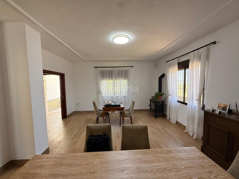 Foto e44fa67f-2e9d-4205-83e1-2e1e8c4f33c8. Xalet amb aparcament piscina a Carlota (La)