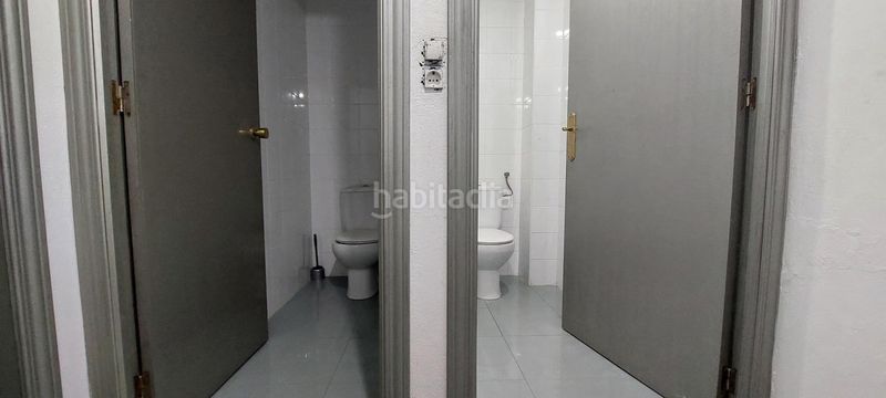 Foto 0fe83da4-e242-47c4-bdb3-63a3967fb7a6. Local comercial a Cortes-Huertas Madrid