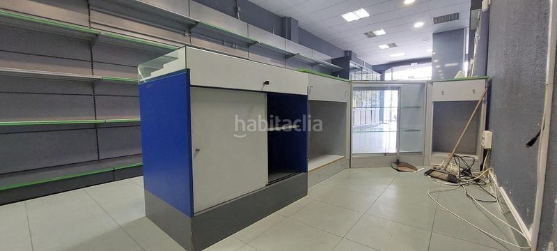 Foto f9c8f44f-b5c4-44d9-912e-cc13fb855f08. Local comercial a Cortes-Huertas Madrid