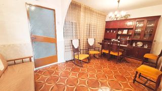 Casa a Huerta de la Reina - Trassierra. La casa que tu familia necesita amplitud, comodidad y una excele