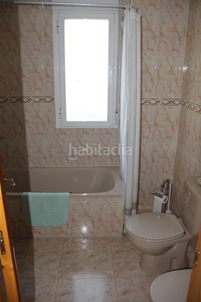 Foto 40d0ee7d-ed08-406c-a1ed-0c65a041186b. Xalet amb calefacció aparcament a Villalbilla pueblo Villalbilla
