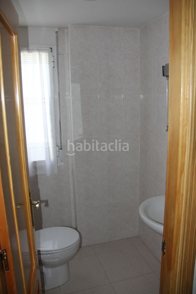 Foto c2f6314a-f820-431e-b685-10fcc4c51524. Xalet amb calefacció aparcament a Villalbilla pueblo Villalbilla
