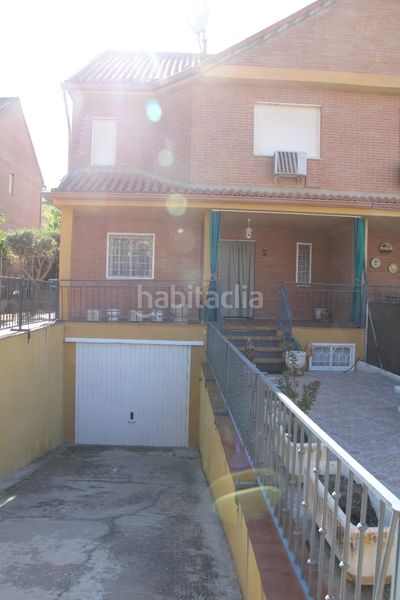 Foto cbc058a1-c17d-431a-8921-f083a0056e90. Xalet amb calefacció aparcament a Villalbilla pueblo Villalbilla