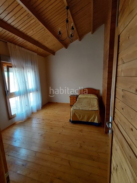 Foto 226ebbde-3fff-45a7-8bb6-5df3f11e1fdf. Location chalet dans avenida soledad 33 dans Villalbilla pueblo Villalbilla