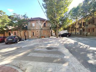 Pis  Piña. Piso en edificio en piedra y situación inmejorable