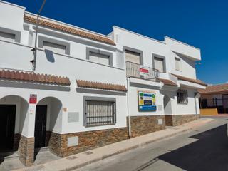 Tríplex a Calle los cerezos 74