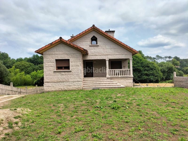 Foto 18ba1ada-1bab-4e1a-9139-4e8aa2322e04. Casa amb aparcament a Ponteareas