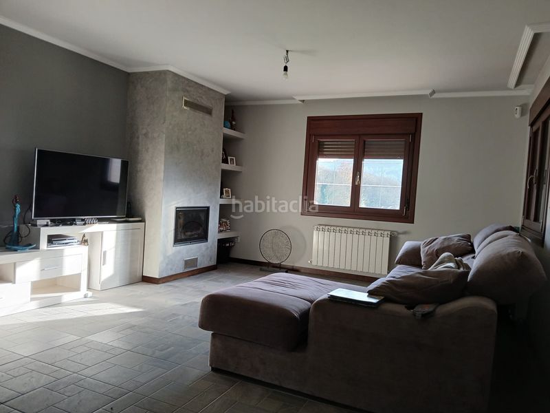Foto 1d9a7869-966f-4324-abf3-d358a838279f. Casa amb aparcament a Ponteareas