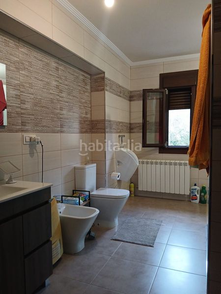 Foto ffe18810-de1d-457b-83dc-9e85c8e39f9b. Casa amb aparcament a Ponteareas