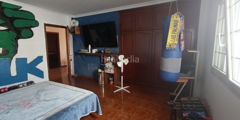 Foto 1050e427-db1c-42b6-a60d-1fd4750f1d43. Casa amb aparcament a Los Portales - Visvique Arucas