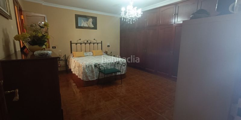Foto 1568218b-f6c1-4e3c-a135-d8c52609b54d. Casa amb aparcament a Los Portales - Visvique Arucas