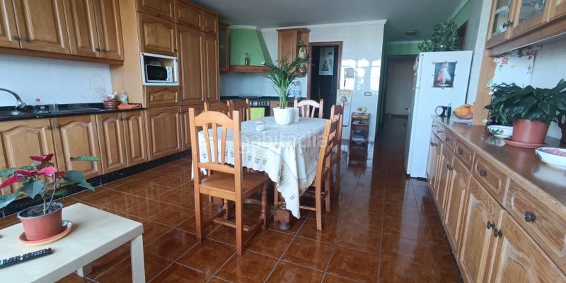 Foto 82412cf4-b324-4cc2-8291-48cf90963348. Casa amb aparcament a Los Portales - Visvique Arucas