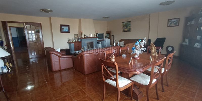 Foto a70c0077-4869-4e76-9835-fa5469e1d96d. Casa amb aparcament a Los Portales - Visvique Arucas