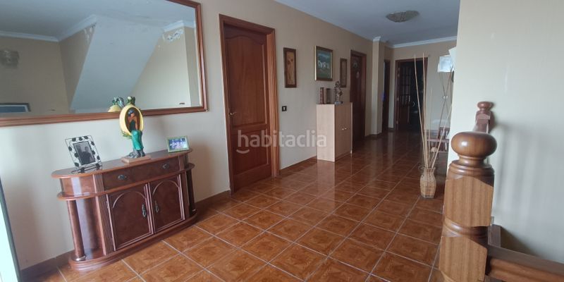 Foto bcae6f97-a94c-4129-8f1f-de2db829acff. Casa amb aparcament a Los Portales - Visvique Arucas