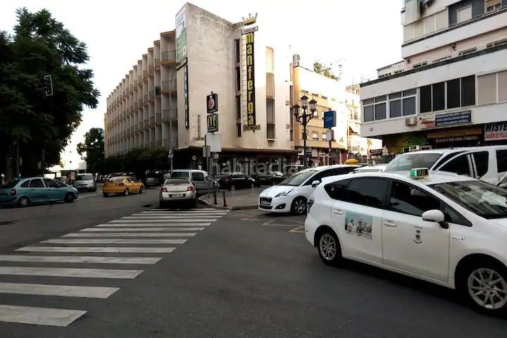 Foto ae76d69b-1551-43e3-930c-c90203702d6e. Pis a Manantiales-Estación de Autobuses Torremolinos
