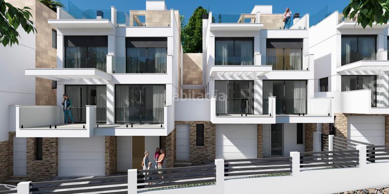 Foto e93e9215-397d-46e3-99ec-8c99714e105f. Casa adossada amb aparcament a nueva Nerja Nerja