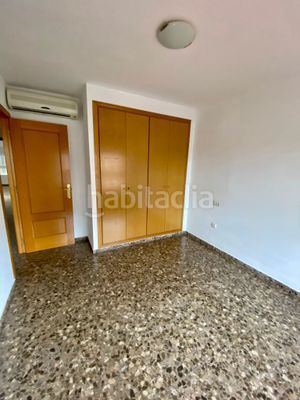 Foto e6d1a058-4271-4c21-8b84-c096d2811bff. Pis a pueblo de Cullera Cullera
