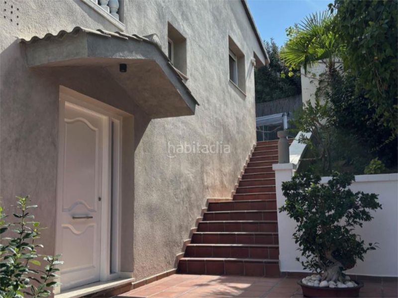 Foto bef335cf-b04a-4d81-8317-02d273633a07. Casa amb aparcament a Calella