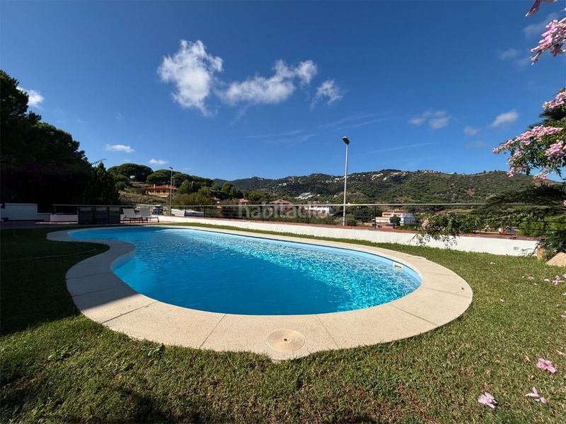 Foto ecda0afd-c3e9-4d52-a8b6-635038dd467a. Casa amb aparcament a Calella