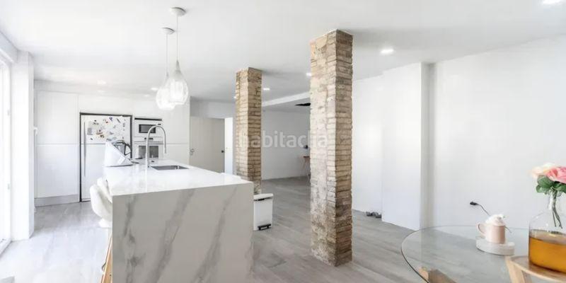 Foto 3a729387-aa3d-4ebf-9be2-21023a0cb5ec. Casa amb aparcament a Natzaret Valencia