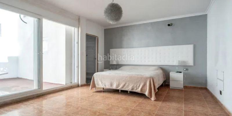 Foto 2dd8205a-e87c-4382-8a64-043cc5cc3eb0. Maison avec parking dans Natzaret Valencia