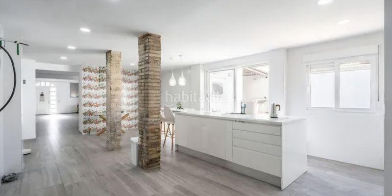 Foto b905e3f2-db10-4db2-9b86-125abdb7ef59. Maison avec parking dans Natzaret Valencia