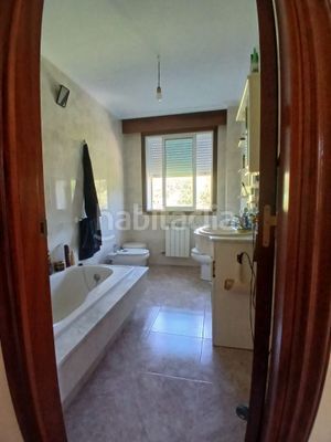 Foto 321e1f07-3d95-4bbf-b446-dfb48fc74e74. Casa amb aparcament a Tui