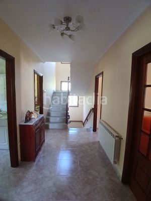 Foto b974c2ca-cd1c-43d0-8c98-7c33c9e39fea. Casa amb aparcament a Tui