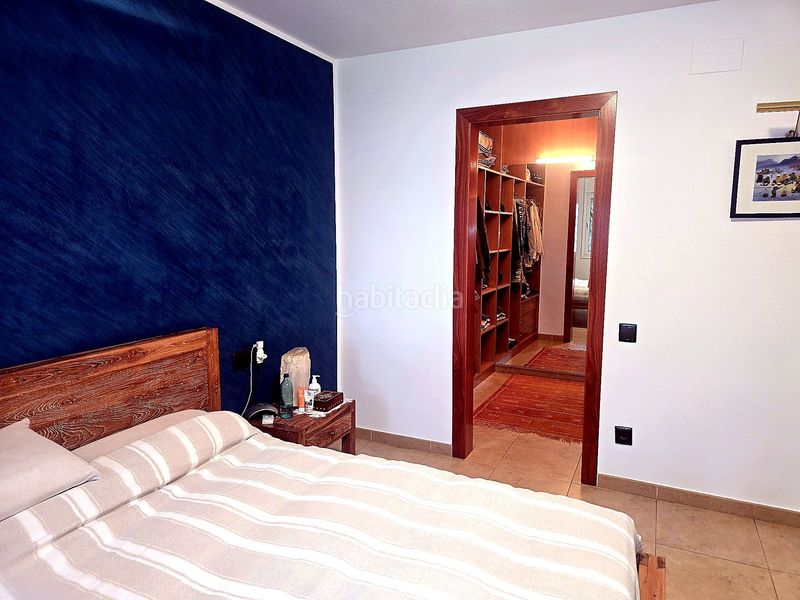 Foto 41275921-1442-422e-abb6-545c22c95bbf. Casa amb aparcament a Castellarnau Sabadell