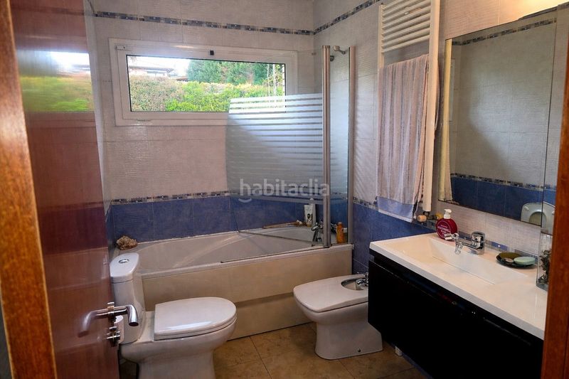 Foto 537b0232-187e-4f7a-a277-a48b4ed13f28. Casa amb aparcament a Castellarnau Sabadell