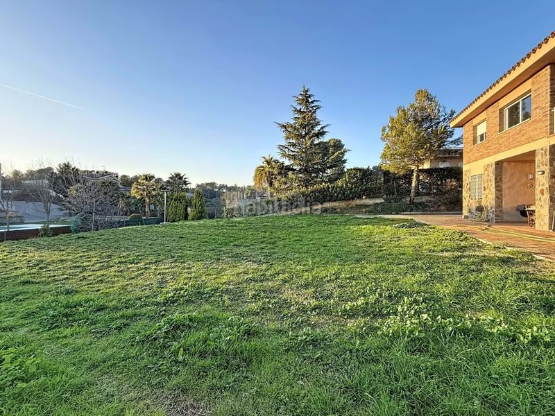 Foto 6f8fde8d-df1f-4bfe-b57a-b9b4fe93fa0a. Casa amb aparcament a Castellarnau Sabadell