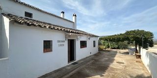 Country house in Calle Ventorro Loreto