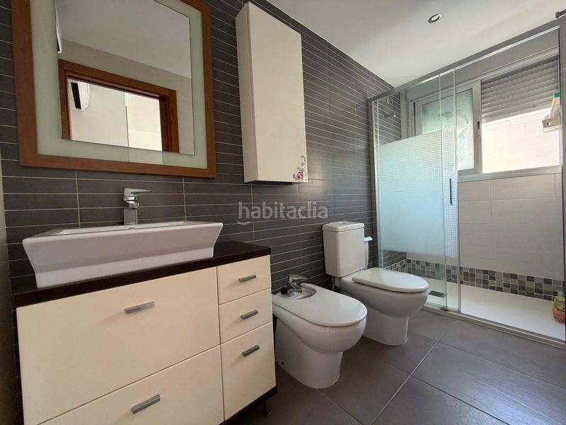 Foto 06673c59-3ff2-4e0e-bf7b-5e34968d2d02. Casa adossada amb aparcament a Daimús