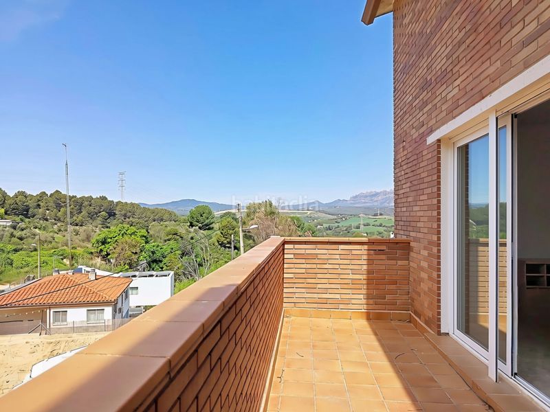 Foto 570725fd-490b-41f7-b984-7457650641f1. Casa amb aparcament a Masquefa