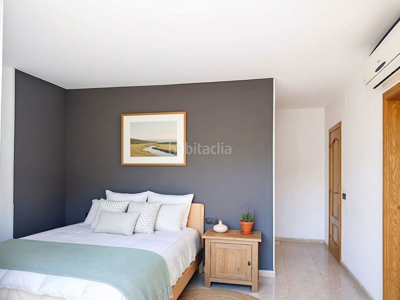 Foto b44c102c-1400-4231-8f8d-2ade8c550928. Casa amb aparcament a Masquefa
