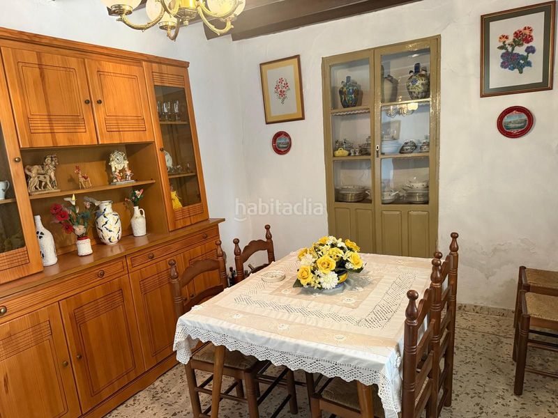 Foto aa2081dc-aab4-410e-936f-491643412c7f. Masia amb aparcament a Comares