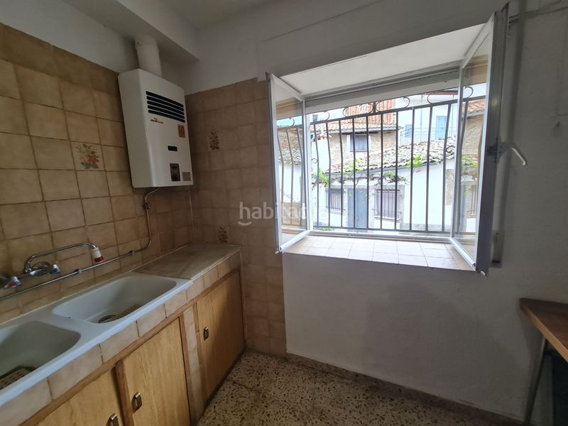 Foto 32e560c0-1be0-427b-8e21-9e5a8580f919. Casa amb aparcament a Navacarros