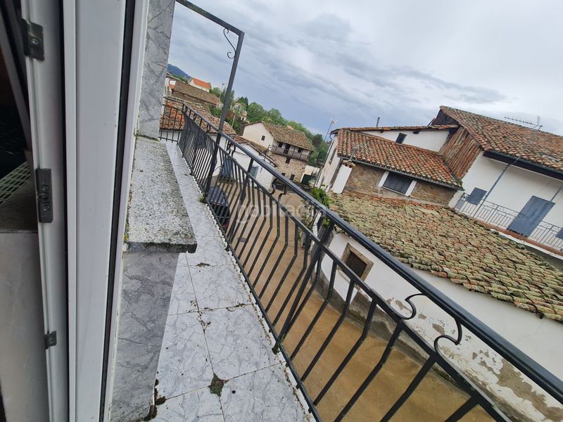 Foto 6d3f4b47-84d4-411e-8498-735019dda78a. Casa amb aparcament a Navacarros