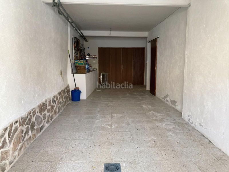 Foto 7fde2591-f940-4e7c-996e-087ac63ccd56. Casa amb aparcament a Navacarros