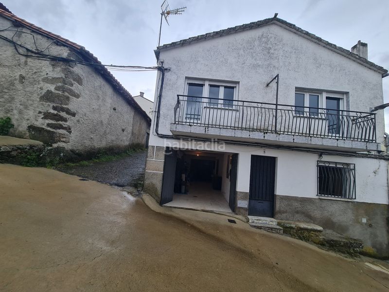 Foto 8e2cce7d-6a4d-4cb2-a7c8-c9b45c63ca70. Casa amb aparcament a Navacarros