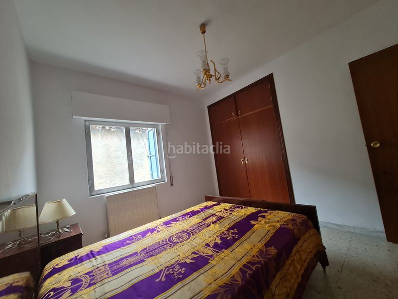 Foto c877a09e-7b43-4d59-a56a-5158657ebba2. Casa amb aparcament a Navacarros