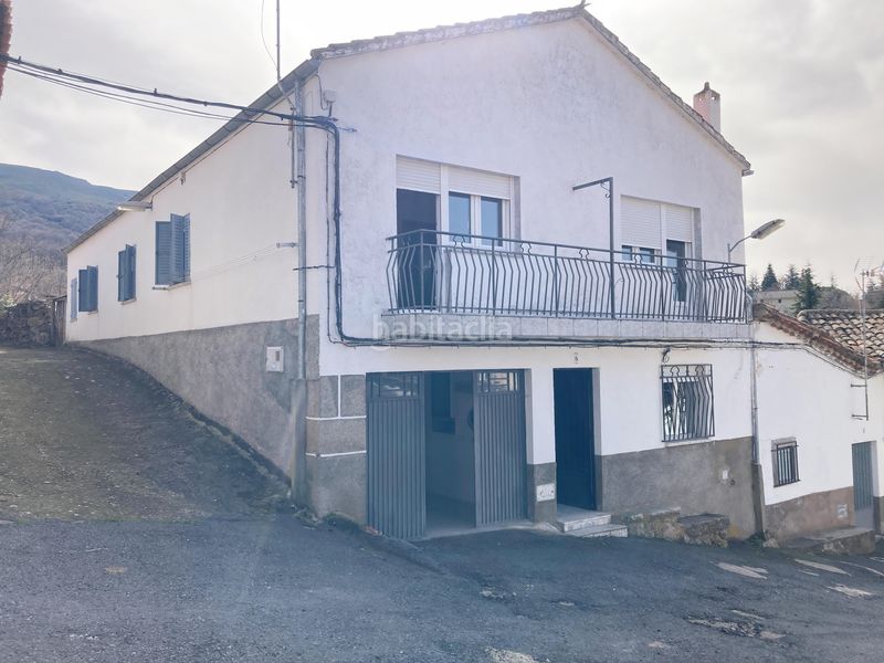 Foto cf154b47-c561-4d3e-8839-0bf6be520149. Casa amb aparcament a Navacarros