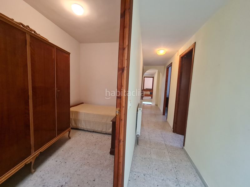 Foto d02e3207-6fa0-4f7e-96b3-67bd2f3a110b. Casa amb aparcament a Navacarros