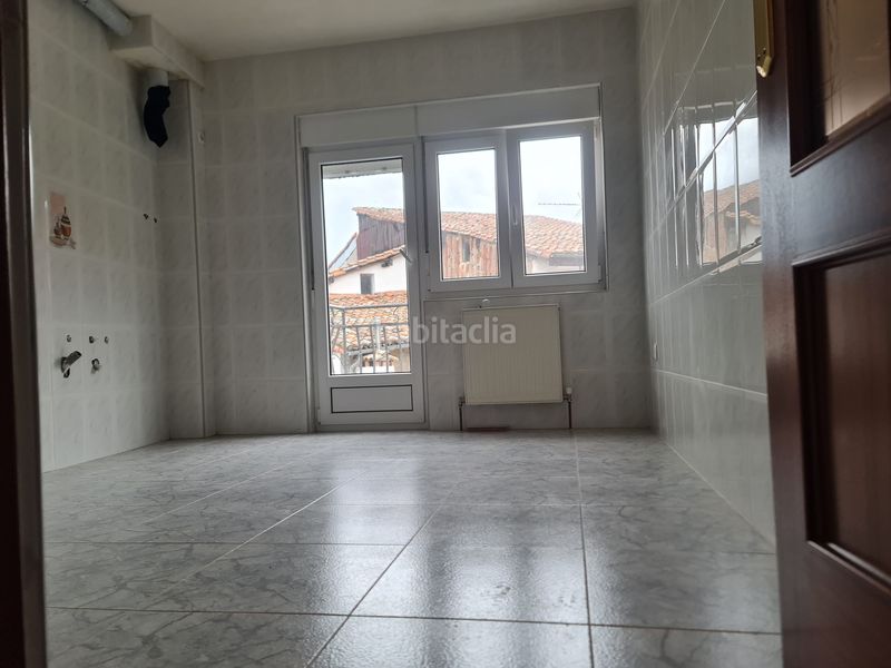 Foto f06e4589-b9f2-4f06-b3b0-74e15a7b6c91. Casa amb aparcament a Navacarros