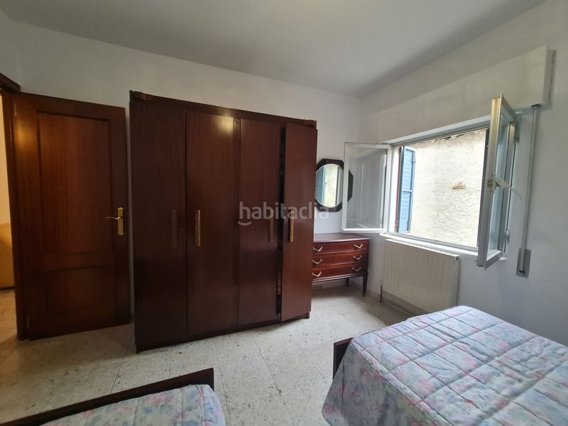 Foto f673efce-dc82-45bc-973d-d0c8f285ad70. Casa amb aparcament a Navacarros