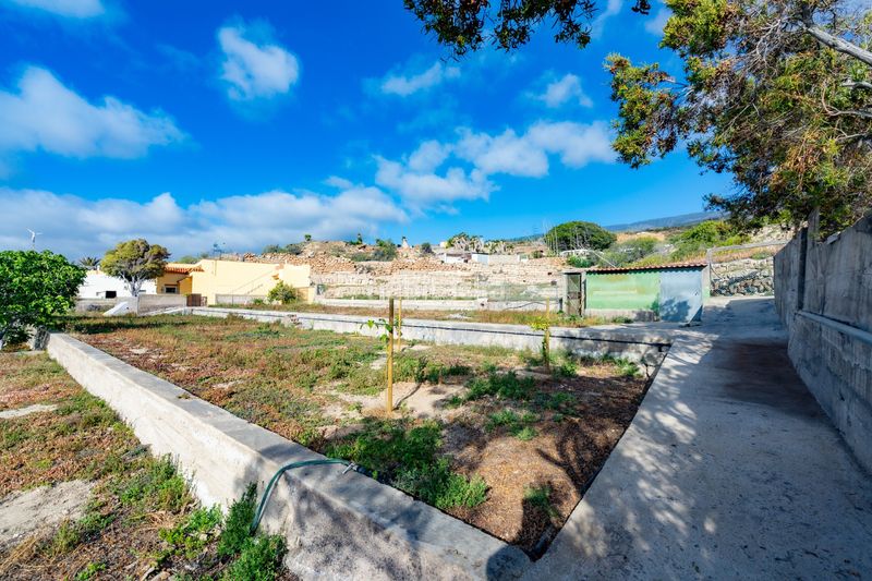Foto c8f1c5d5-b184-4c27-aca9-ec55543850fa. Casa amb aparcament a El Escobonal - Pájara Güímar