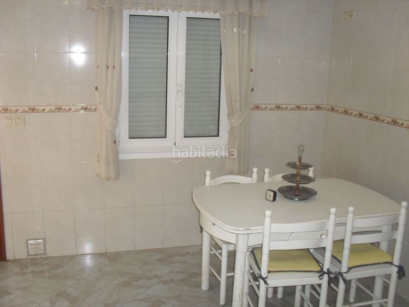 Foto c92d146d-1f0b-48d6-aec8-3aa0ff2b6e05. Casa a Sardoma - Castrelos Vigo