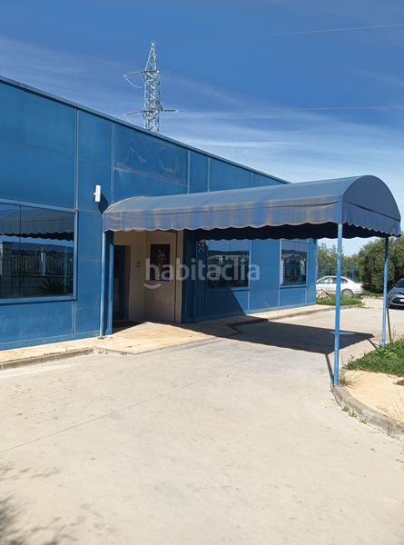 Foto a6306eb4-d85f-42ef-9c4e-99239ff15c5a. Edificio en Cabra